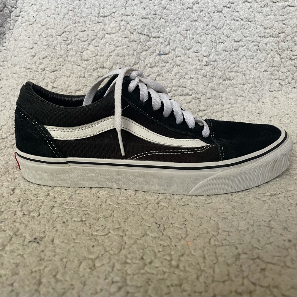 SOLD ON DE POP VANS OLD SKOOL BLACK/WHITE